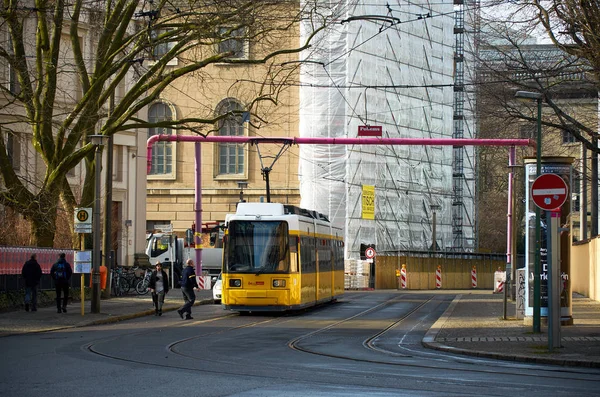 Germany Berlin Yellow Tram Street Berlin February 2018 — Stock Photo, Image
