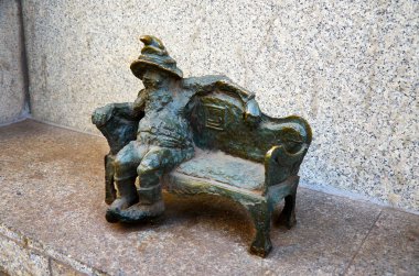 Polonya. Wroclaw. Wroclaw GNOME bronz heykelcik. 20 Şubat 2018