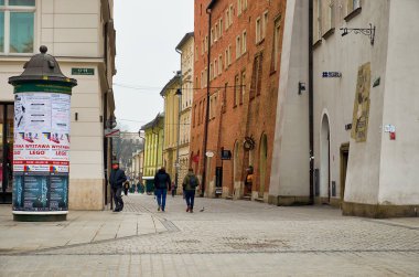 Polonya. Krakow. Krakow şehrinin evleri ve caddeleri. Şehir manzarası. 21 Şubat 2018