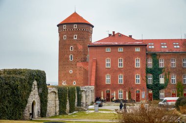 Polonya. Krakow. Krakow şehrinin evleri ve caddeleri. Şehir manzarası. 21 Şubat 2018