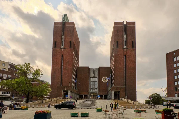 Noruega Oslo Câmara Municipal Oslo Construída Tijolo Escuro Setembro 2018 — Fotografia de Stock