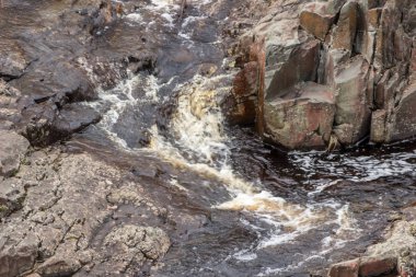 Yanardağ kraterinde su