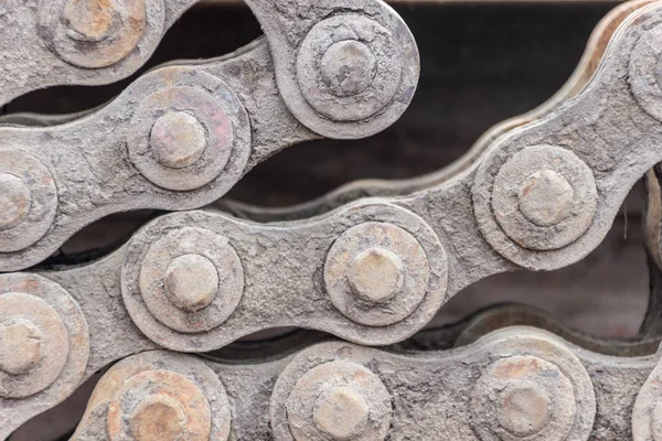 Rusty chain of a lifting mechanism, close-up — Stock Photo, Image