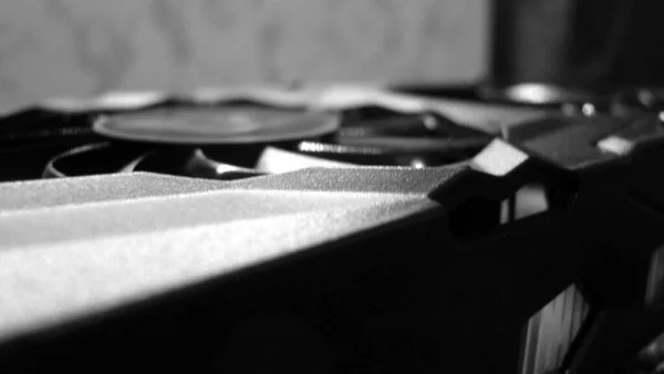 Video kartı bileşenlerinin siyah beyaz çerçeveleri — Stok fotoğraf