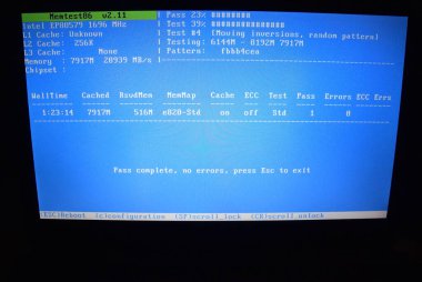 Bilgisayar bileşeni test programları için arayüz. Yüksek kalite fotoğraf