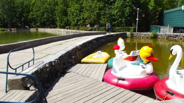 Çocuk eğlence Park.Boats ördek şeklinde.