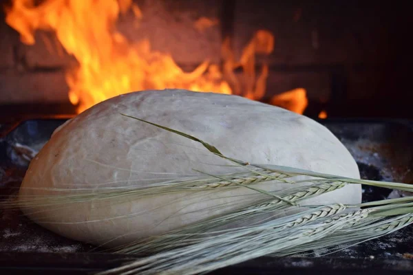 Preparação Pão Caseiro Forno Pão Trigo Orelhas — Fotografia de Stock