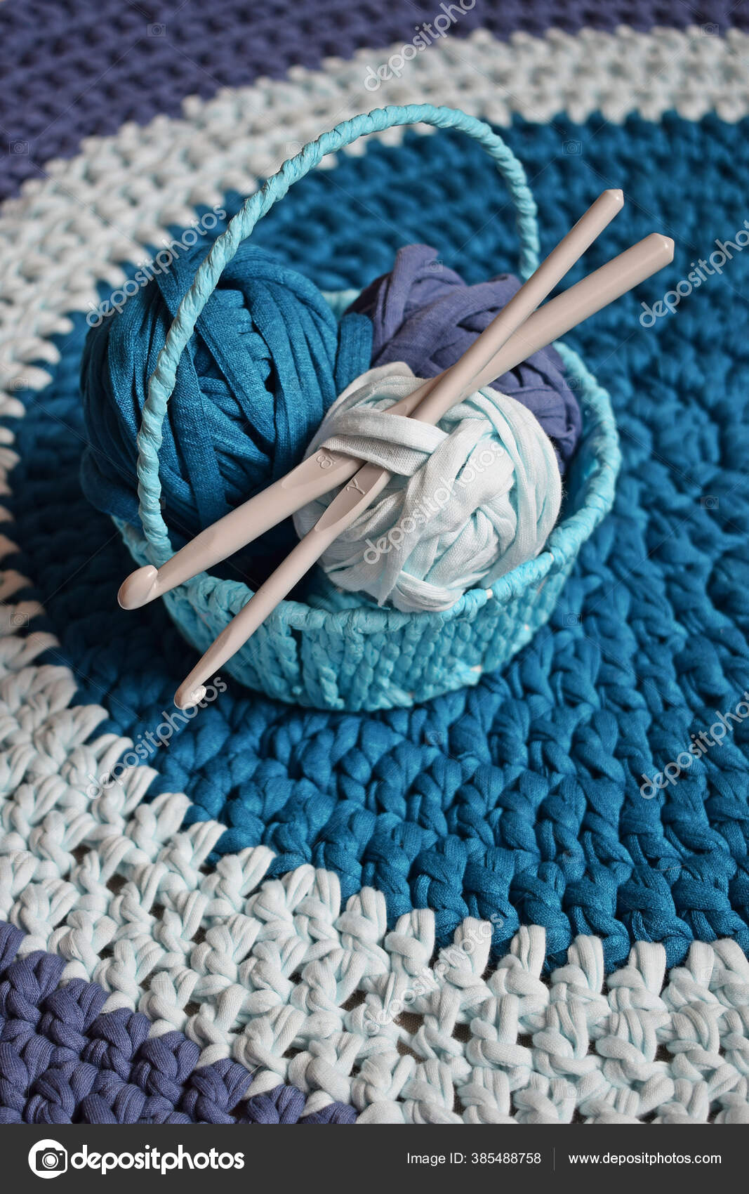 Rug Made Handmade Knitted Yarn Crocheting Add Warmth Comfort Interior Stock  Photo by ©Nadejda_Zaharevskaja 385488758