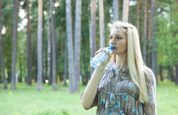 Charming Young Woman Drinking Water Walking Summer Park — Stock Photo, Image