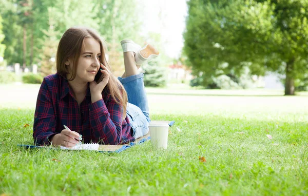 Attractive Young Woman Talking Phone Lying Grass Summer Park — Stock Photo, Image