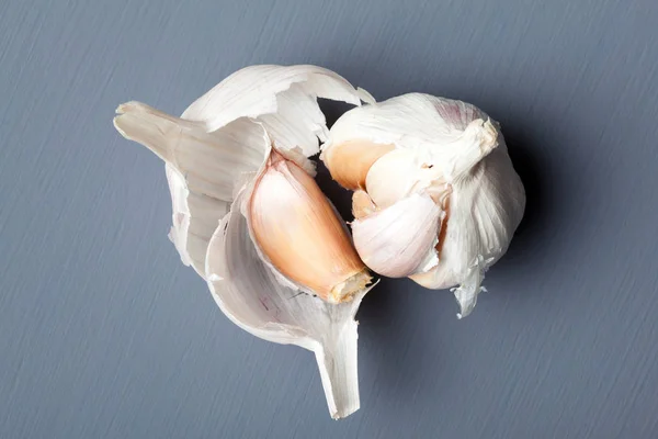 Closeup Garlic Grey Background — Stock Photo, Image