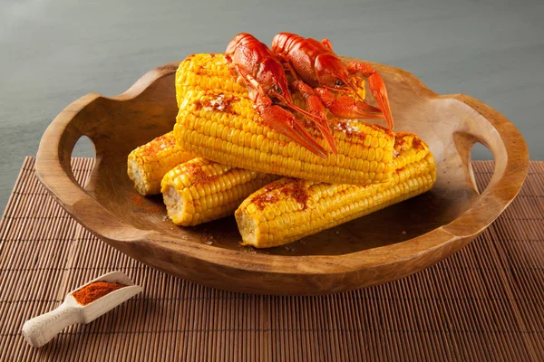 Boiled Crayfish Sweet Corns Seasoned Ground Cayenne Pepper Wooden Bowl — Stock Photo, Image