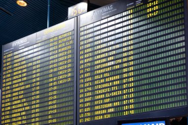 Vilnius, Litvanya-21 Şubat 2019: Vilnius havaalanında Flight timetabel.