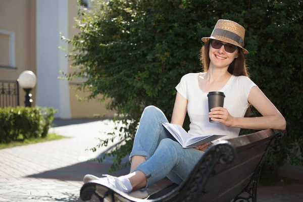 Happy Smiling Young Brunette Woman Sitting Bench Cup Coffee Book — Stock Photo, Image