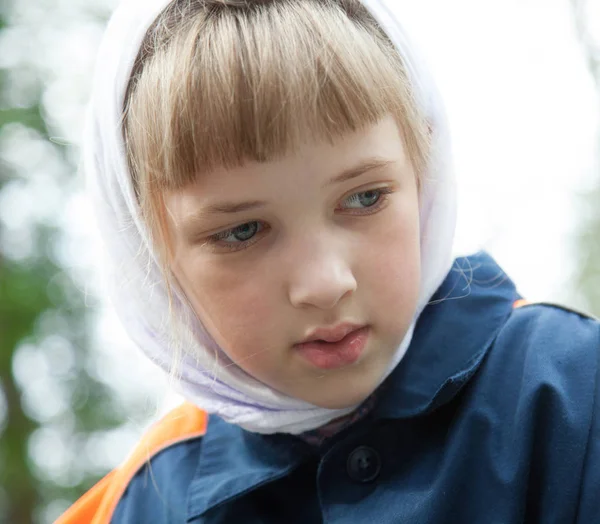 Portrait Thoughtful Preschooler Girl Outdoors — Stock Photo, Image