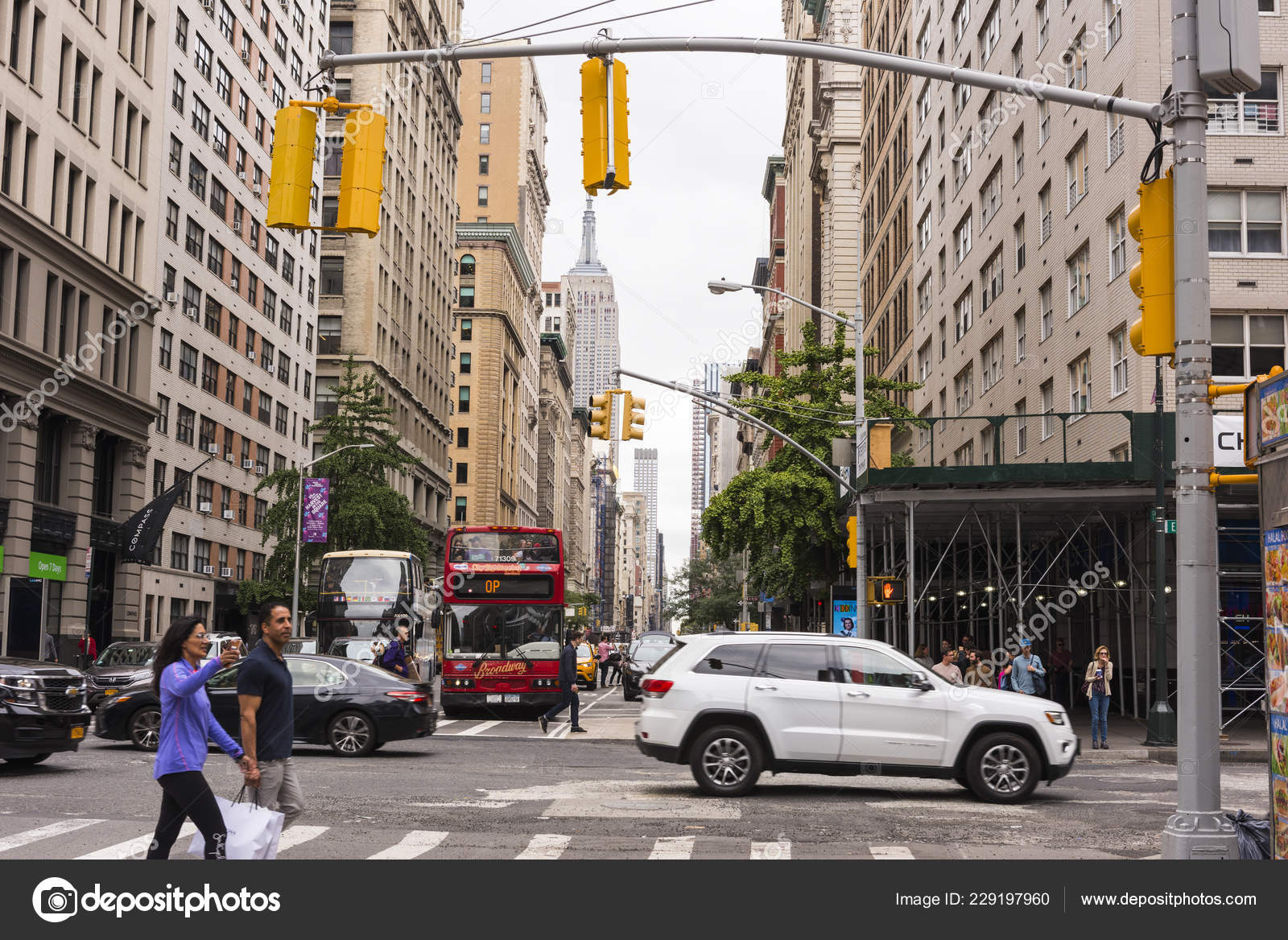 Shopping on New York's Famous 5th Avenue