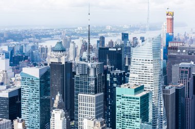 MANHATTAN, New York Şehri. Manhattan gökdeleni ve gökdelenlerin hava manzarası. New York City, ABD