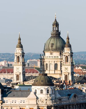 BUDAPEST, HUNGARY - 18 Temmuz 2017: Budapeşte, Macaristan 'daki Aziz Stephen Bazilikası