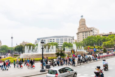 BARCELONA, İspanya - 27 Mayıs 2016: Barselona Şehir Merkezi, İspanya. Barselona turistler ve yerliler arasında popülerdir..