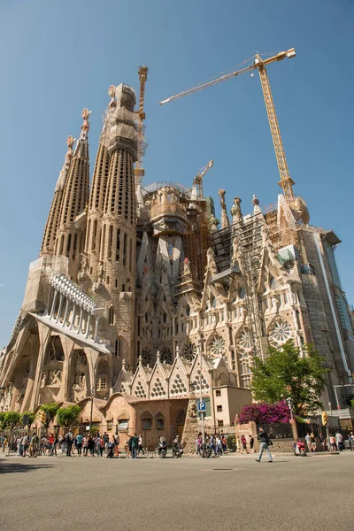 Barcelona Spain Травня 2016 Sagrada Familia Вражаючий Собор Спроектований Гауді — стокове фото