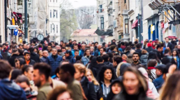 イスティクラル カデシの人々の群衆 タクシム 観光人気のある目的地Taksim Istikal Street ビヨグル イスタンブール トルコ — ストック写真