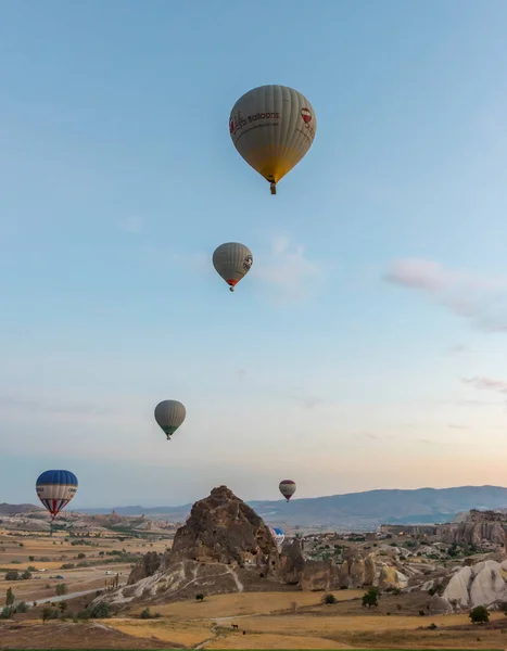 Cappadocia Goreme Turkey September 2016 Hot Air Balloon Flying Rock — Stock Photo, Image