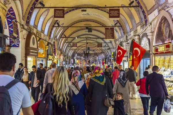 Istanbul Turquia Dezembro 2017 Pessoas Que Fazem Compras Grand Bazar — Fotografia de Stock