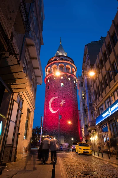 Bandeira Turca Mostra Luz Torre Galata Istambul Turquia — Fotografia de Stock