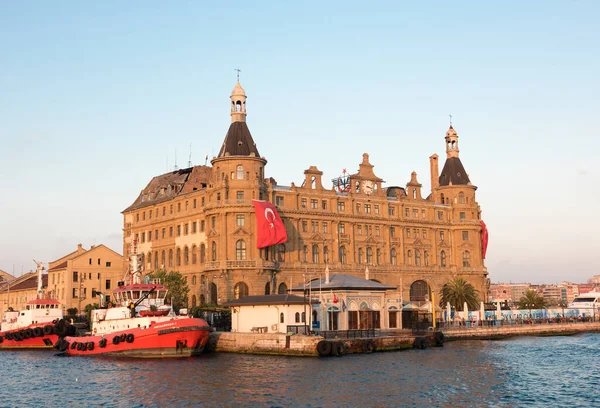 Istanbul Turquia Janeiro 2015 Haydarpasa Terminal Ferroviário Parte Asiática Istambul — Fotografia de Stock