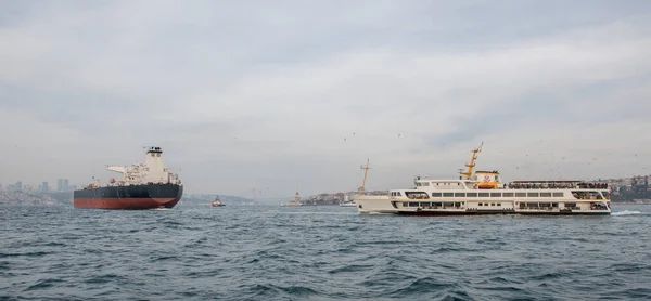 Sea Traffic Istanbul Bosphorus Istanbul Turkey — Stock Photo, Image