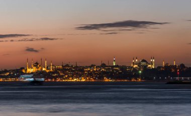 İstanbul, Türkiye 'de güzel gün batımı manzarası.