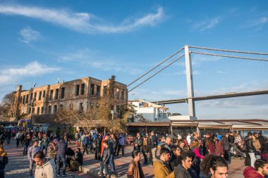 İSTANBUL, TURKEY - 14 Şubat 2016: Esma Sultan Köşkü (Esma Sultan Yalisi) ve Boğaz Köprüsü, İstanbul, Türkiye