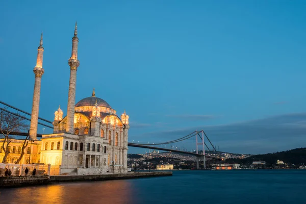 Mesquita Ortakoy Ponte Bósforo Ponte Dos Mártires Julho Vista Noturna — Fotografia de Stock