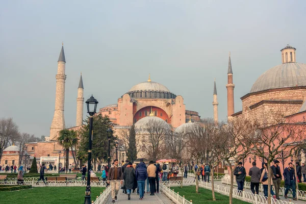 Stanbul Turkey Şubat 2016 Ayasofya Ayasofya Stanbul Ünlü Tarihi Binasıdır — Stok fotoğraf