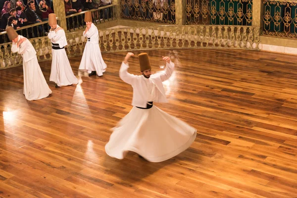 Istanbul Turkije Oktober 2016 Semazen Dervishes Whirling Dervishes Ceremonie Istanbul — Stockfoto