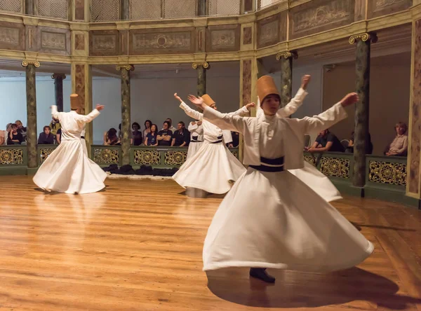 Istanbul Turkey April 2016 Whirling Dervishes Ceremony Sufi Whirling Dervishes — стокове фото