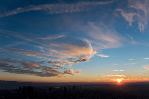 Belo Céu Pôr Sol Com Nuvens Céu Colorido — Fotografia de Stock