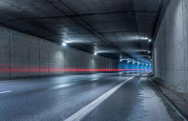 Autobahntunnel Innenraum Eines Städtischen Tunnels Ohne Verkehr — Stockfoto