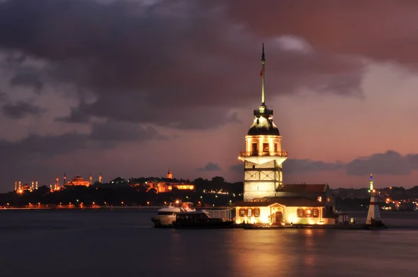 Wieża Dziewicza Stambule Turcja Kiz Kulesi Uskudar — Zdjęcie stockowe