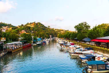 İSTANBUL, TURKEY - 2 Eylül 2018: Göksu Deresi İstanbul, Beykoz 'da popüler bir yerdir.