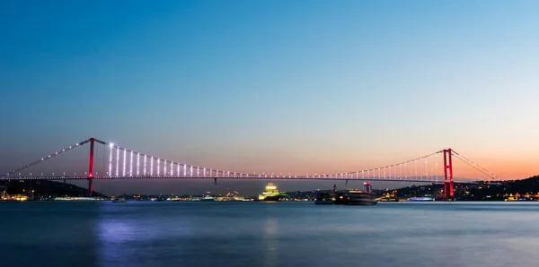 July Martyrs Bridge Turkish Temmuz Sehitler Koprusu Blue Sky Istanbul — Stock Photo, Image