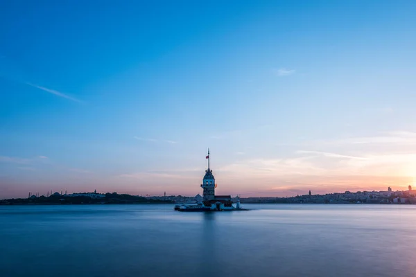 Paysage Romantique Coucher Soleil Istanbul Istanbul Bosphore Tour Vierge Vue — Photo