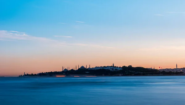 Paysage Romantique Coucher Soleil Istanbul Istanbul Bosphore Tour Vierge Vue — Photo