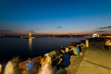 İSTANBUL, TURKEY - 25 Temmuz 2018: İstanbul, Türkiye 'deki Bakire Kulesi (KIZ KULESI - USKUDAR)