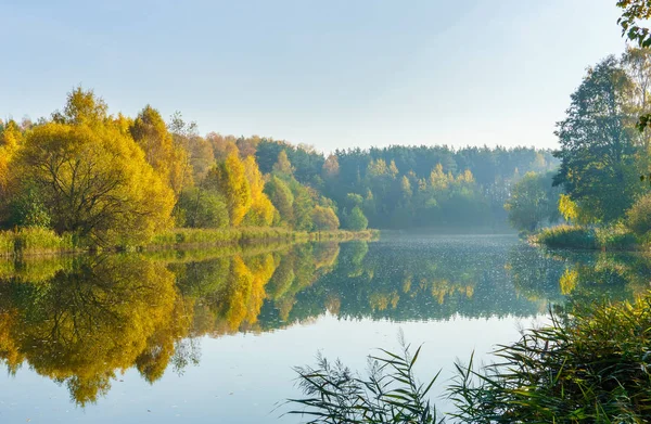 Höstens Visningar Floden — Stockfoto