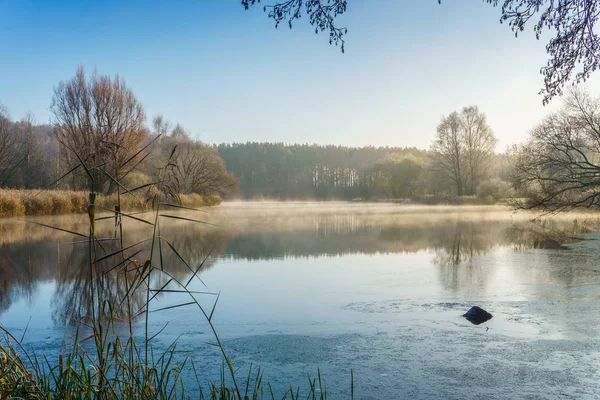 Vue Matin Sur Rivière Dans Brouillard — Photo