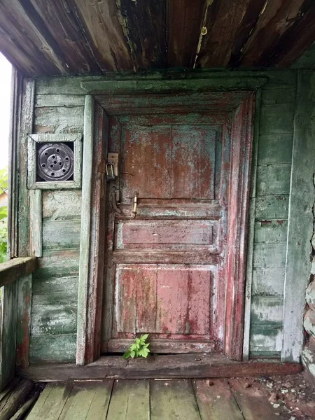 Old Wooden Door Porch Abandoned House — Stock Photo, Image