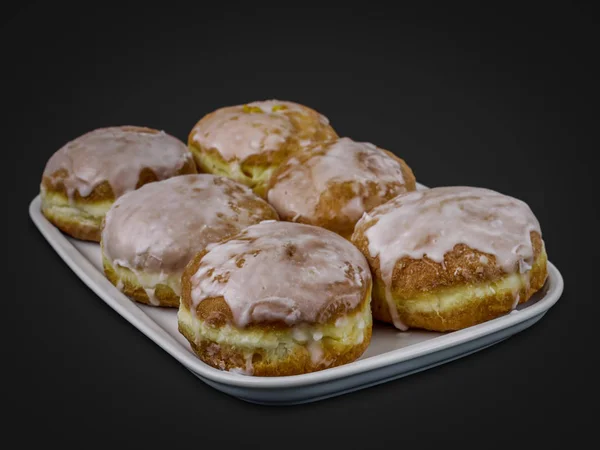 Traditionelle Polierte Donuts Mit Zuckerguss Über Schwarzem Hintergrund — Stockfoto