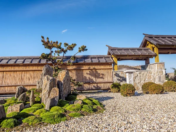 Typical Japanese Rock Garden Bamboo Fence — Stock Photo, Image