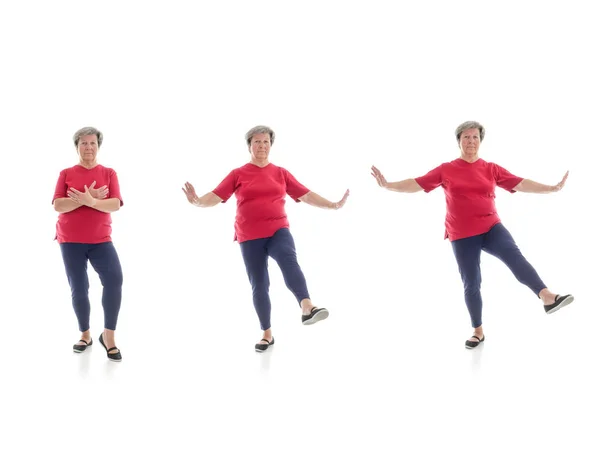 Tai chi forme eseguite da donna anziana — Foto Stock